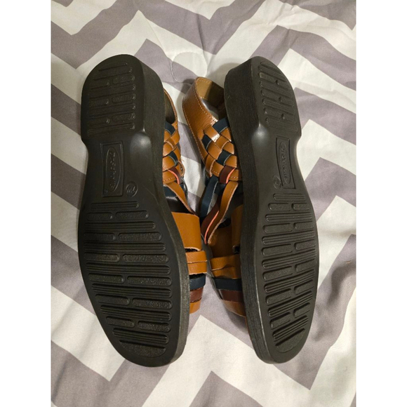 Dr.Scholls leather Aztec print sandles with double air-pillo insoles, sz.7W - Picture 6 of 6